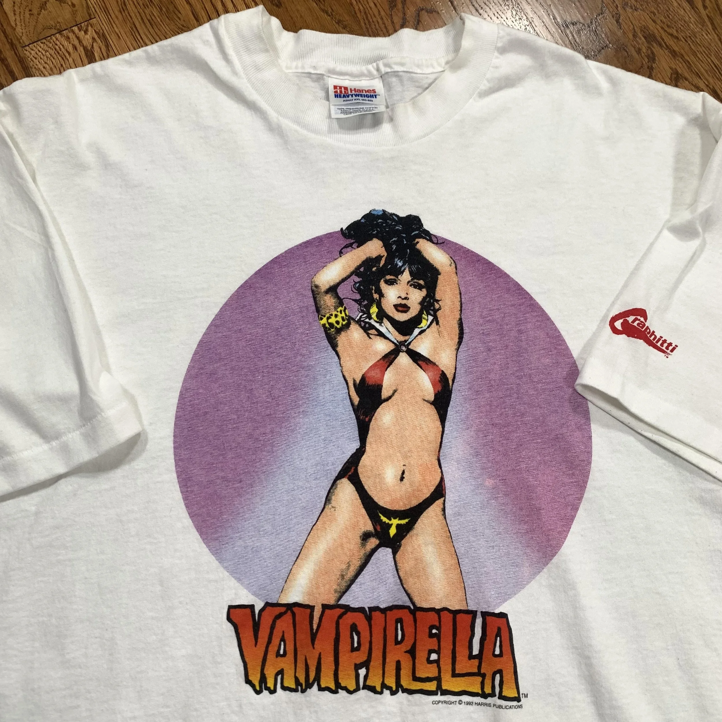 Vintage Graphitti Vampirella T Shirt (Size XXL) — RootsBK